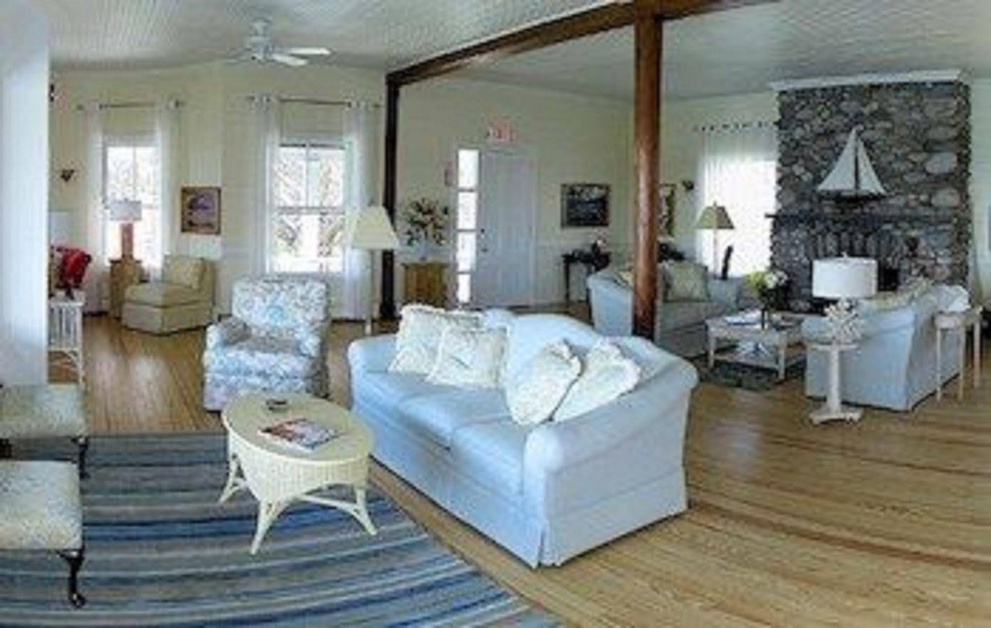 Grey Havens Inn Georgetown Стая снимка