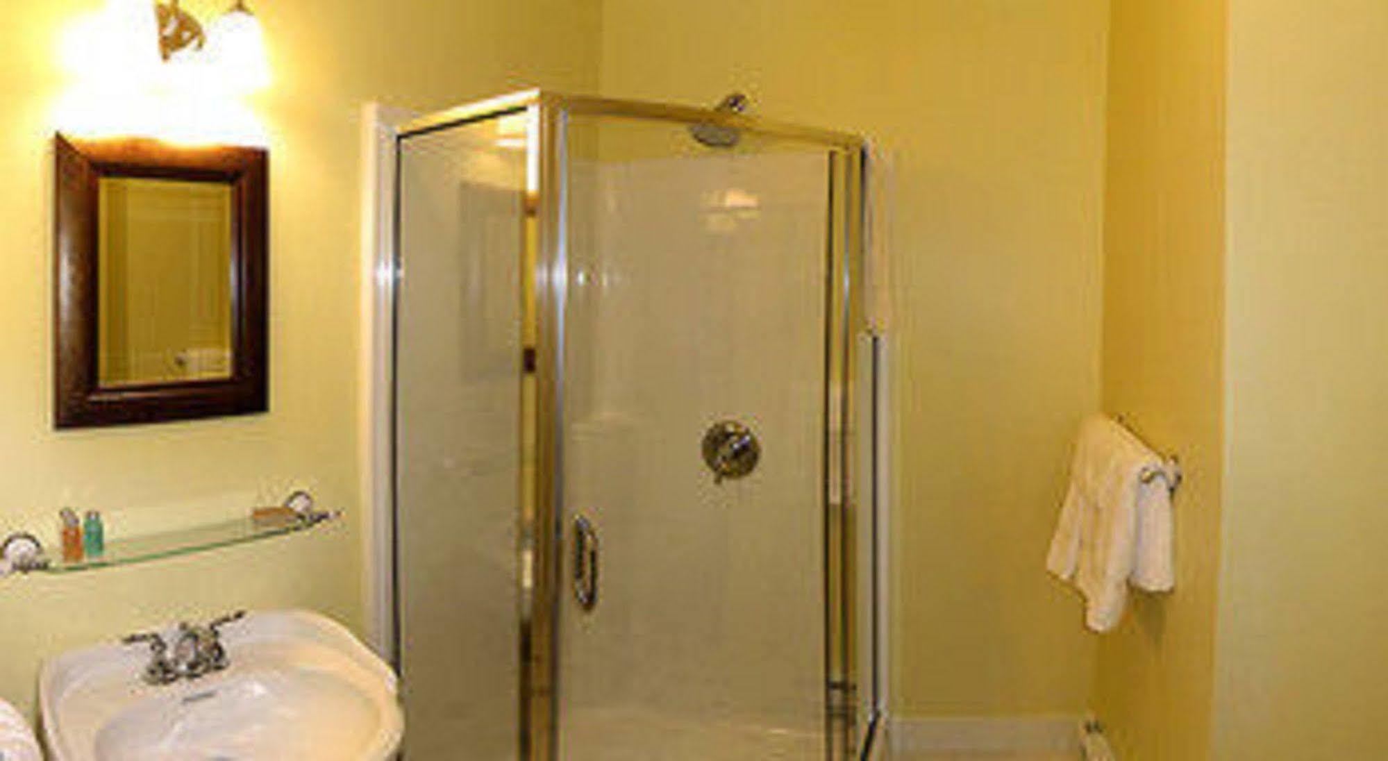 Grey Havens Inn Georgetown Екстериор снимка